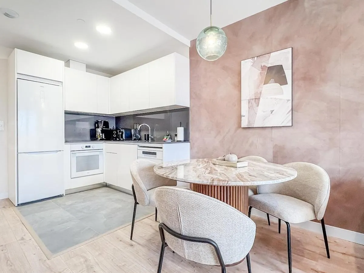 Apartment With Stunning Views And Parking By Rems Málaga