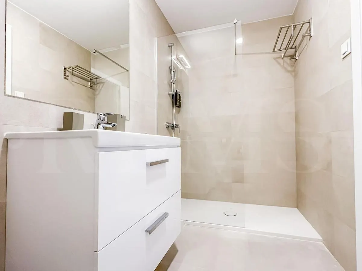 Apartment With Stunning Views And Parking By Rems Málaga Spanyolország