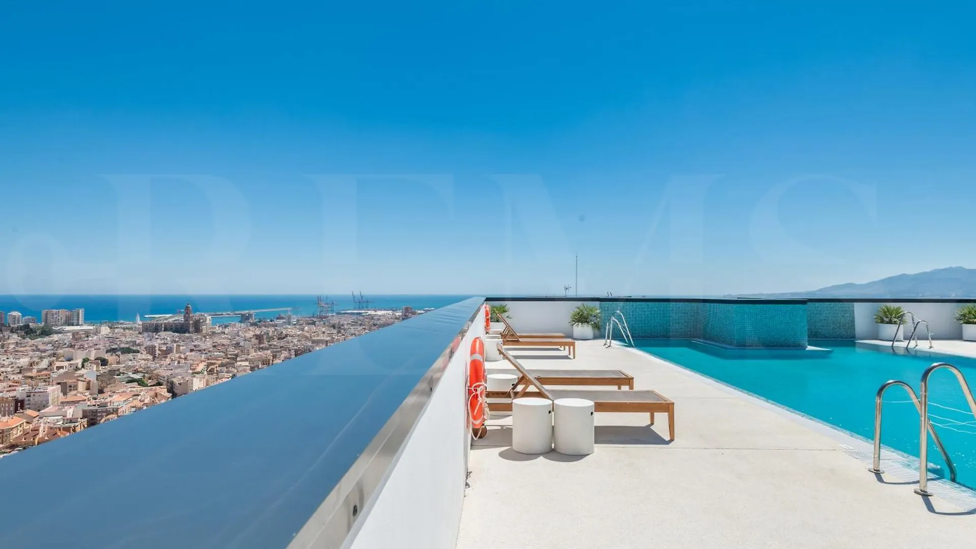 Apartment With Stunning Views And Parking By Rems Málaga
