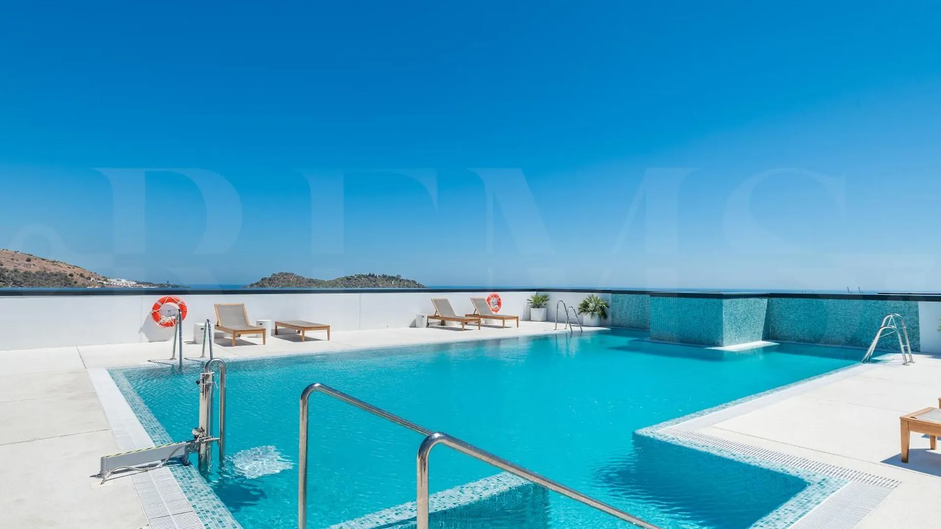 Apartment With Stunning Views And Parking By Rems Málaga Spanyolország